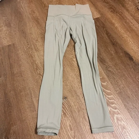 Athleta Salutation Stash High-Rise 7/8 Leggings - Picture 6 of 7